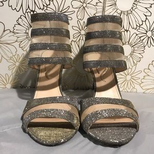 super sparkly formal pumps ✨